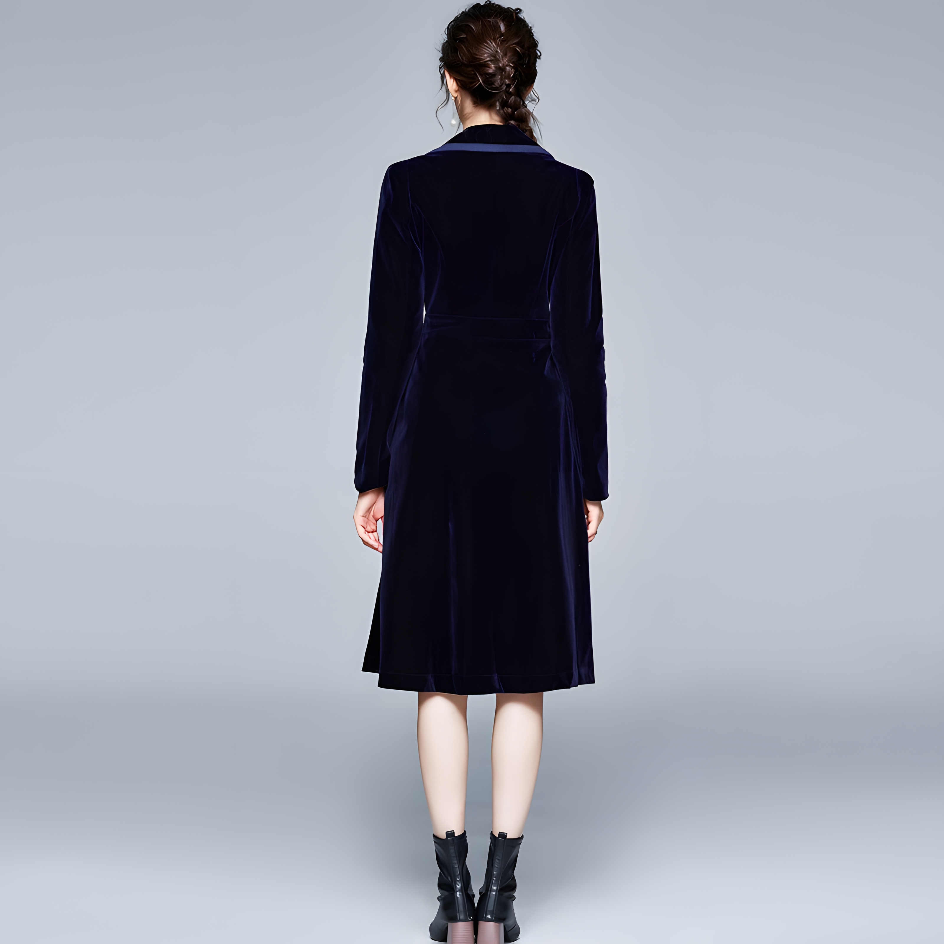 Statement Black Velvet Overcoat with Grand Lapels and Pocket- 627250463092_BLU