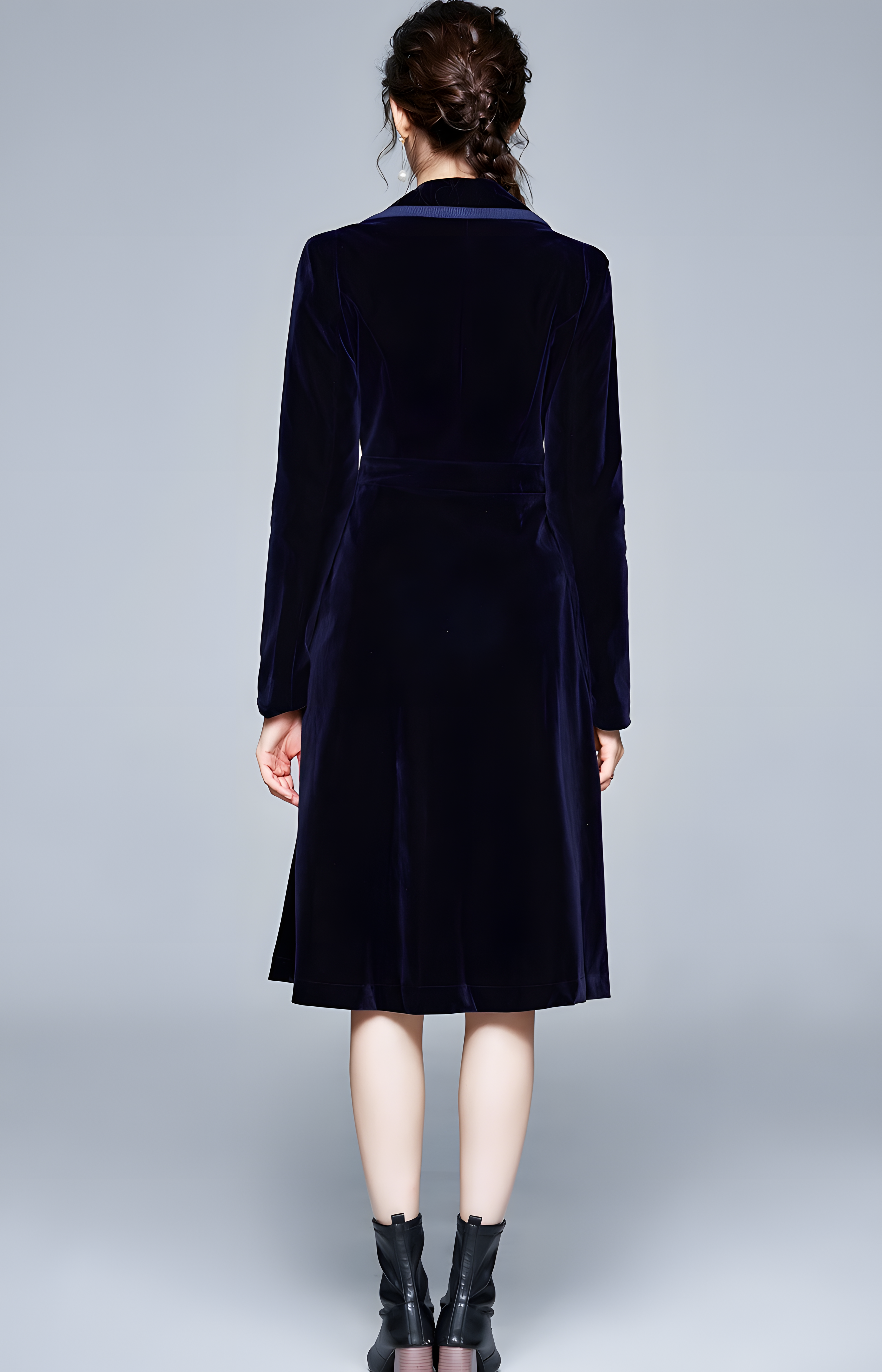 Statement Black Velvet Overcoat with Grand Lapels and Pocket- 627250463092_BLU