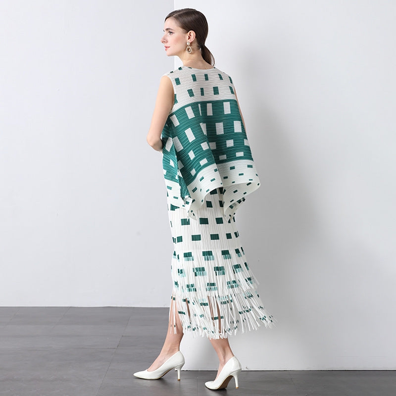 Modern Geometric Asymmetrical Set