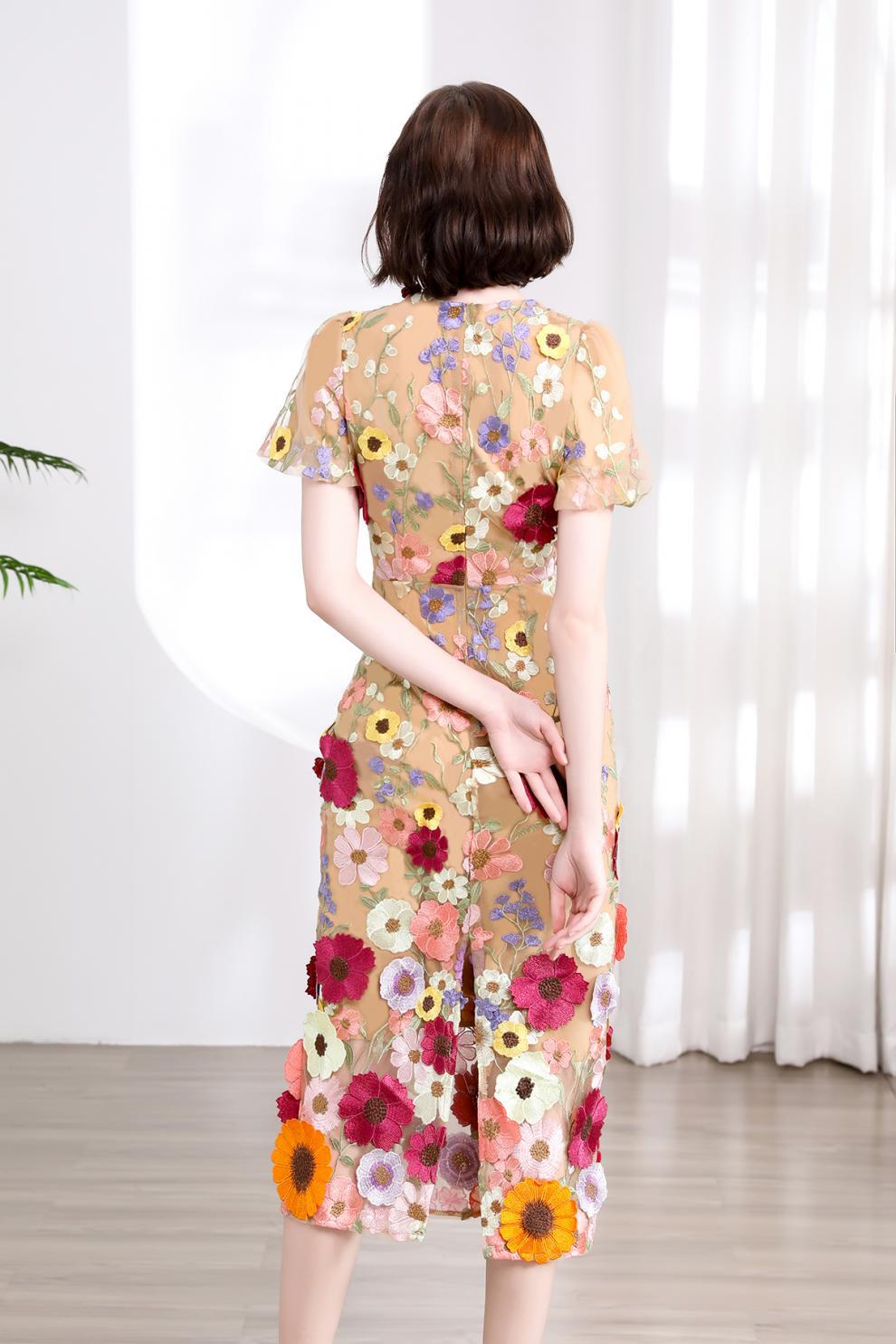 Blossom Elegance Midi Dress