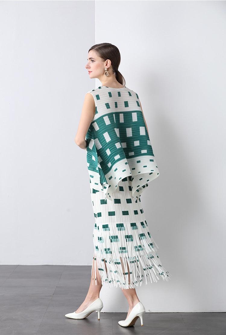 Modern Geometric Asymmetrical Set