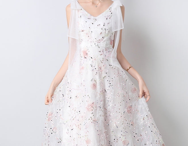 Enchanted Blossom Embellished Midi Dress - 	 902789509732_WHITE