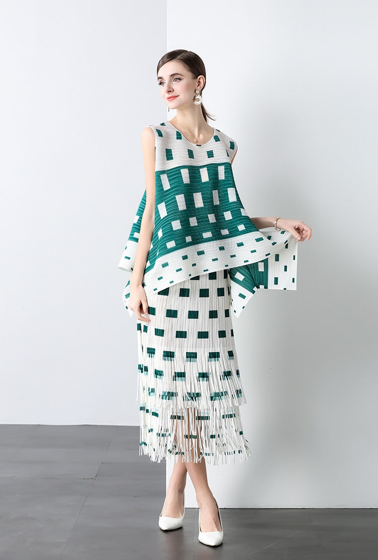 Modern Geometric Asymmetrical Set