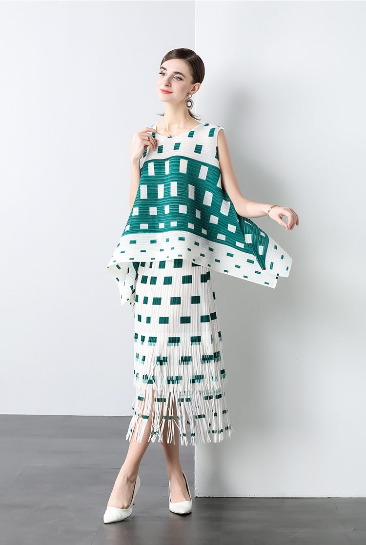 Modern Geometric Asymmetrical Set