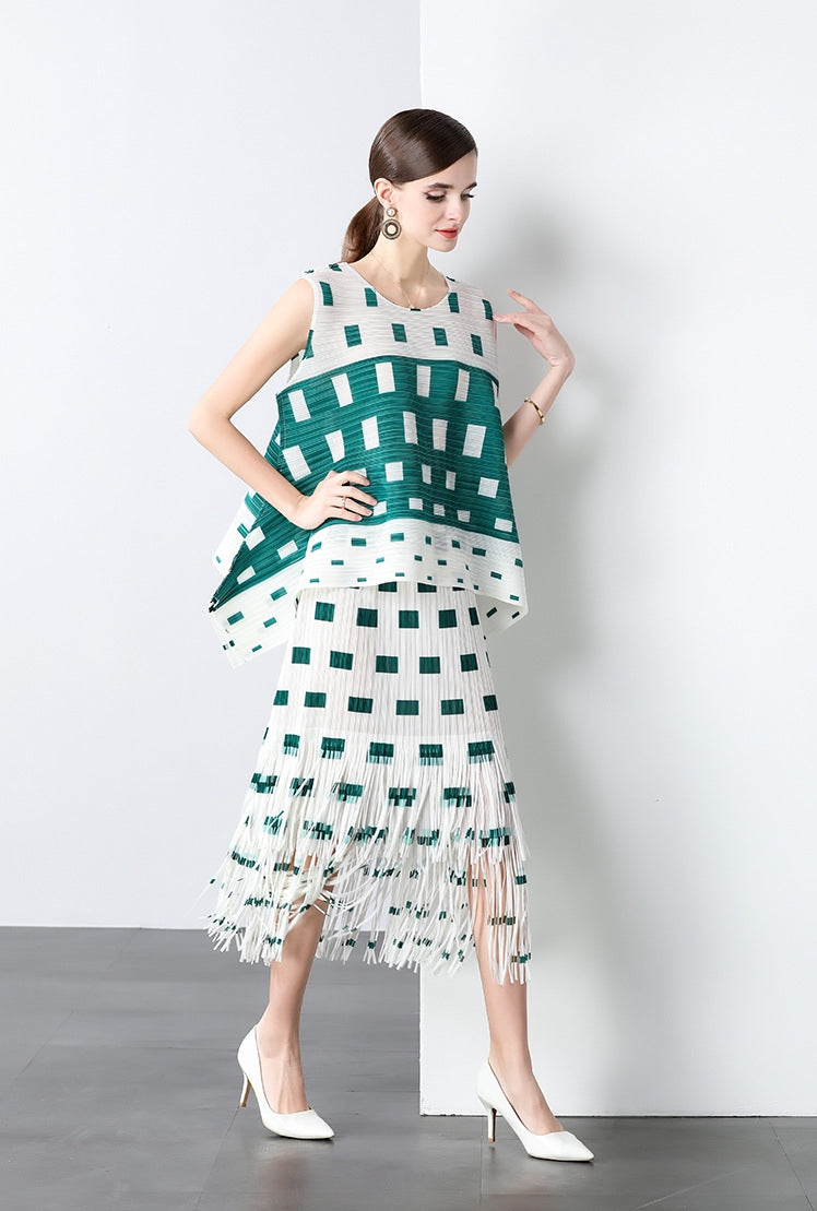 Modern Geometric Asymmetrical Set