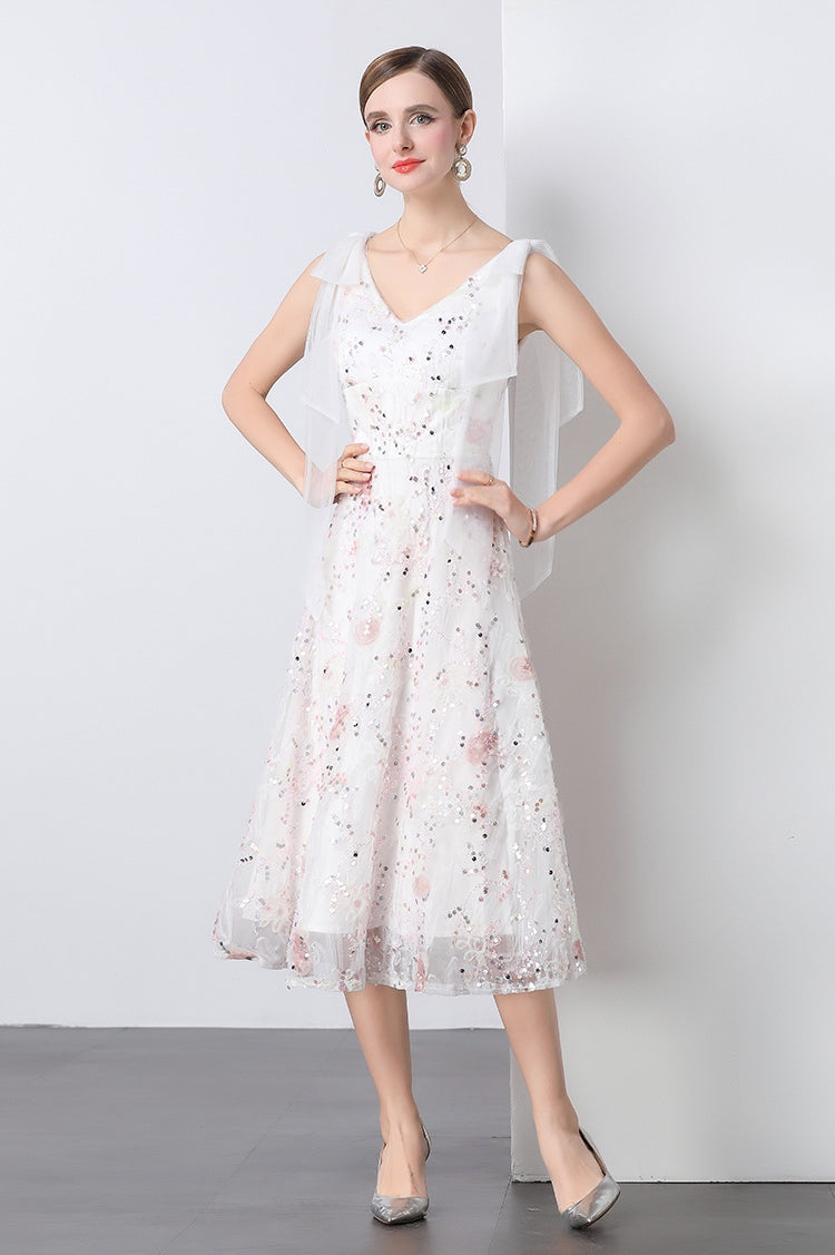 Enchanted Blossom Embellished Midi Dress - 	 902789509732_WHITE