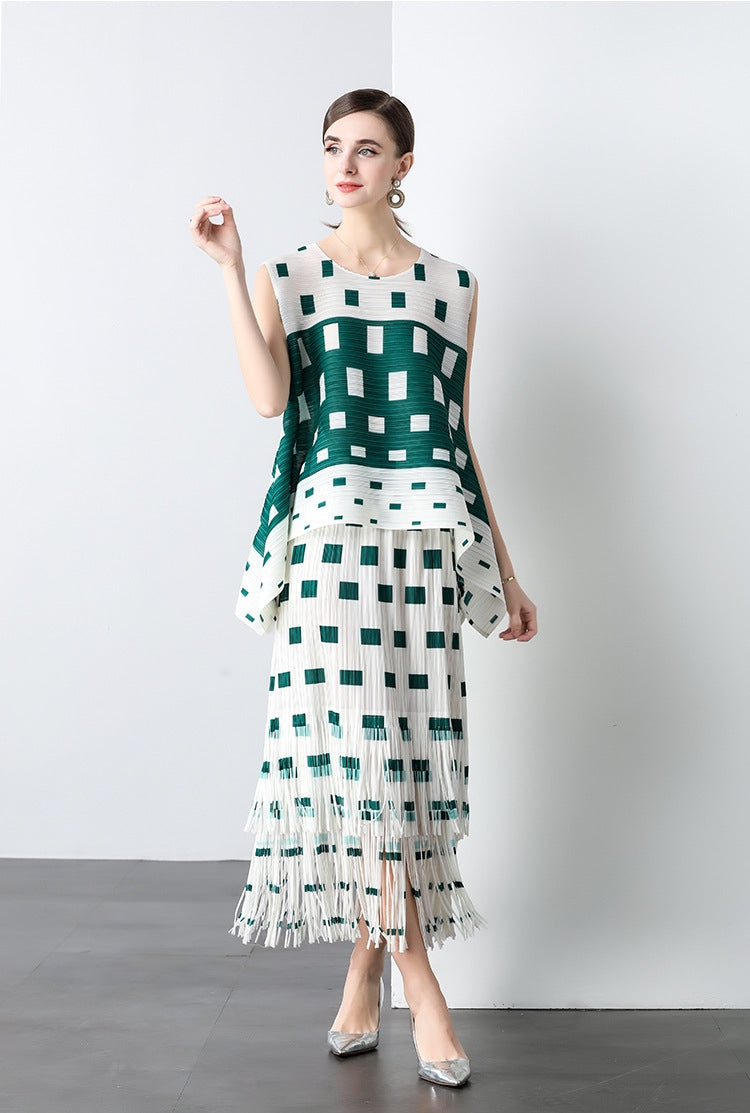 Modern Geometric Asymmetrical Set