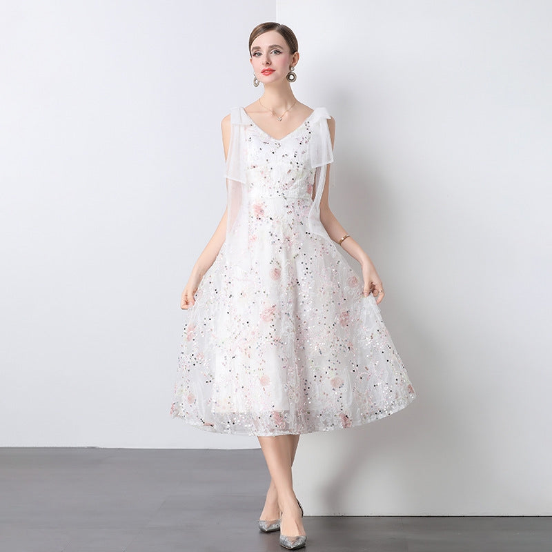 Enchanted Blossom Embellished Midi Dress - 	 902789509732_WHITE