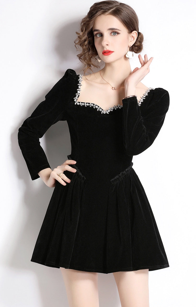 Black Short Velvet Dress With Ruched Waist And Jewelled Sweetheart Neckline - 735628352228_BLA