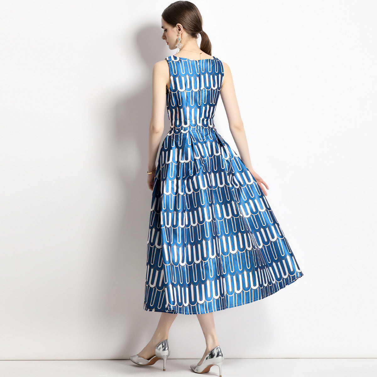Sleeveless Boat Neck Fitted Vest Box Pleated Skirt Printed Satin Dress - 9015#701_BAS